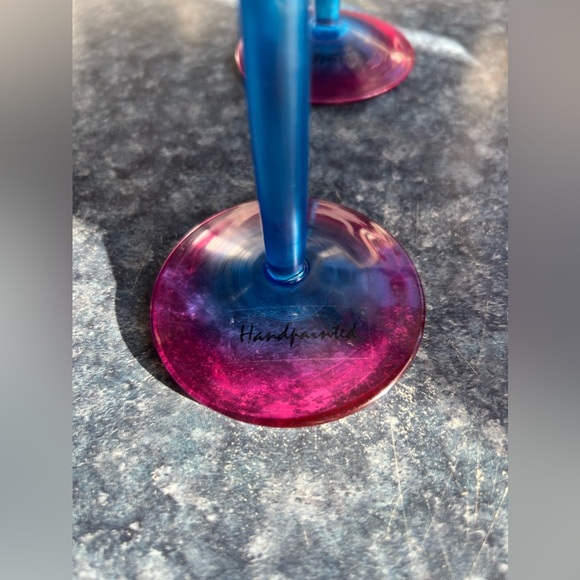 4 Hand-painted Martini Glasses - Picture 2 of 4